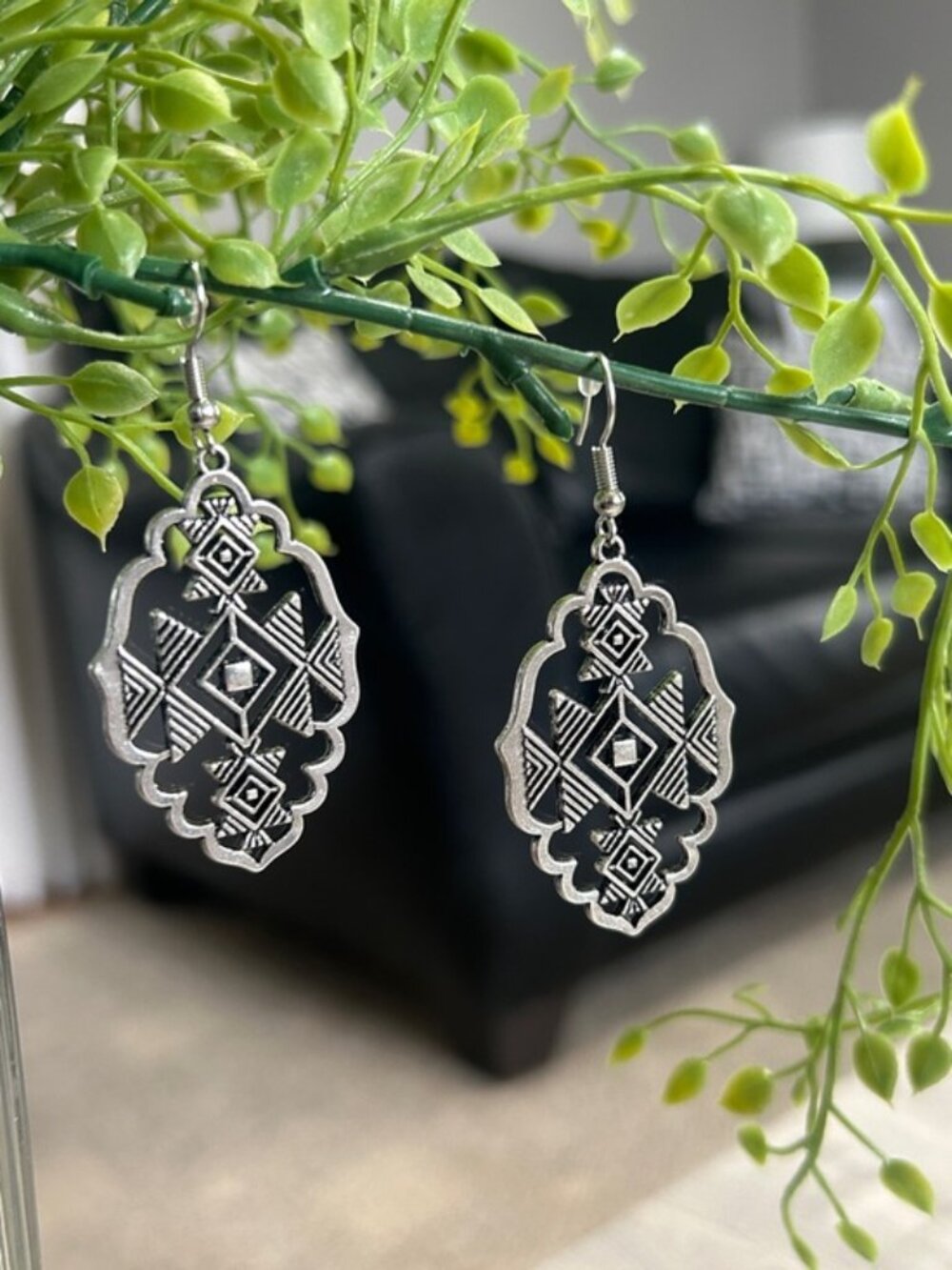 Vintage Boho Antique Silver Tone Aztec Geometric Diamond Drop Earrings - NWOT